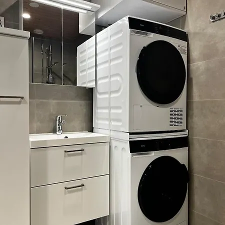 Tyylikaes Kolmio, Ranta Ja Keskusta Laehellae Apartament *