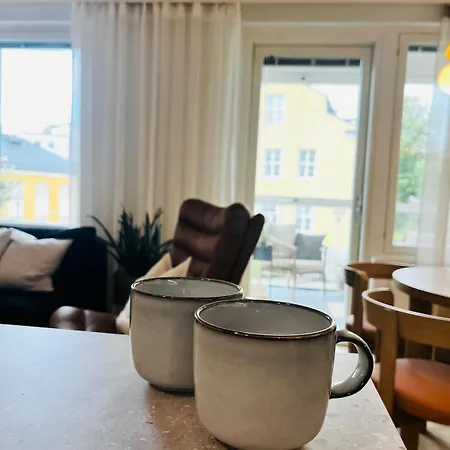 Tyylikaes Kolmio, Ranta Ja Keskusta Laehellae Apartament *