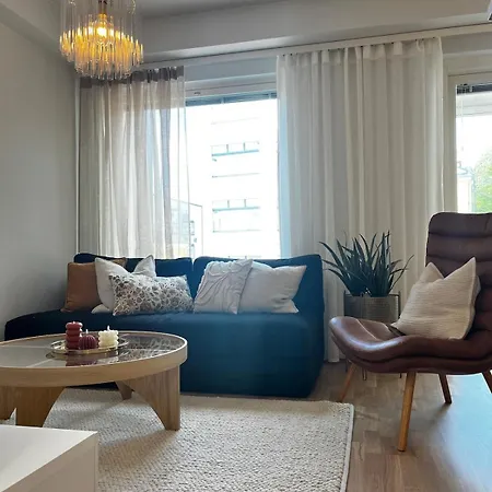 Apartament Tyylikaes Kolmio, Ranta Ja Keskusta Laehellae